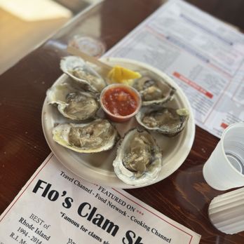 Flo's Clam Shack - Seafood Near Me - Middletown, Rhode Island