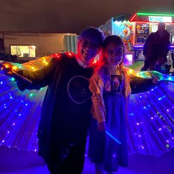 Horizon Hills Parenting Program - Yearly electric light parade!
