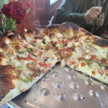 Mia's Brick Oven Pizza - Chicken And Garlic Pizza - Pizza Near Me - Cold Springs, California Mia's Brick Oven Pizza - Chicken And Garlic Pizza - Pizza Near Me - Cold Springs, California