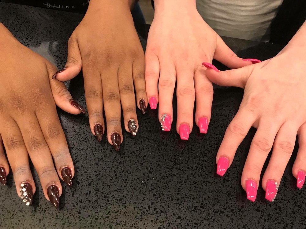 LV NAILS Updated October 2024 1502 Lakeland Blvd, Mattoon, Illinois