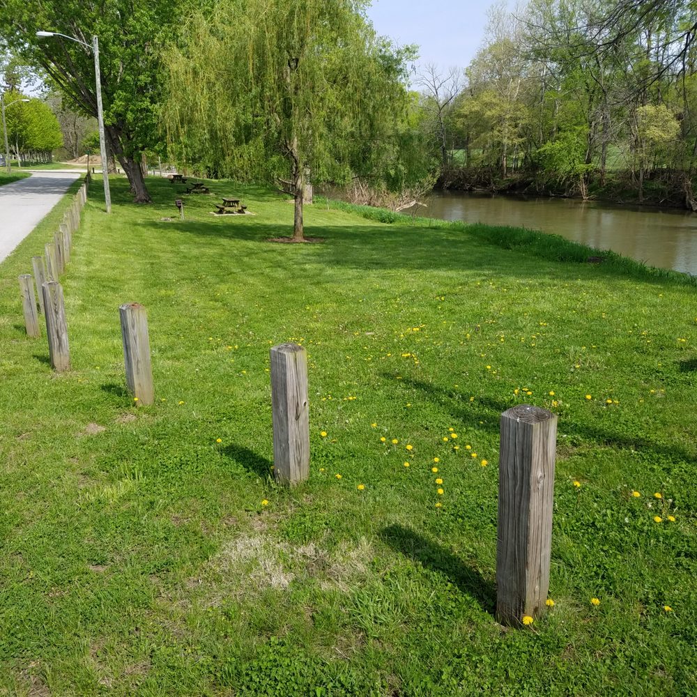 Social spots from Hurst-Lions Memorial Park