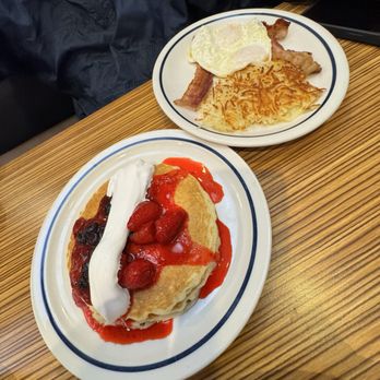 IHOP - American Near Me - Springfield, Virginia