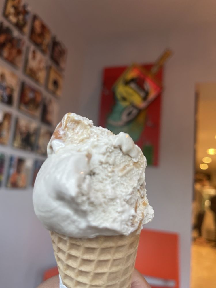 Everyday Sundae Logo