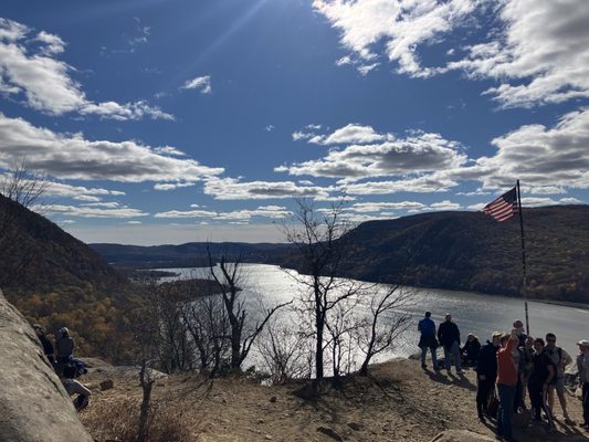 Breakneck Ridge by null