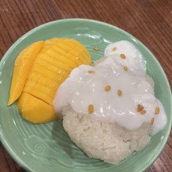 Ruan Thai - Sticky rice with mango - Thai Near Me - Wheaton, Maryland