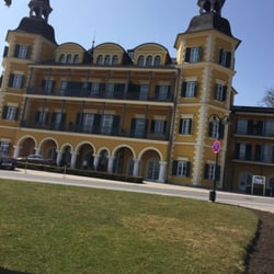 Veldener Strandpromenade - Schloss Hotel Velden