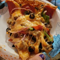 Border View Grocery - Supreme pizza.