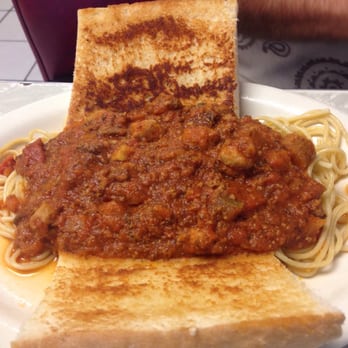 OJ's Midtown Restaurant - Spaghetti and garlic bread - Breakfast & Brunch Near Me - Gillett, Wisconsin