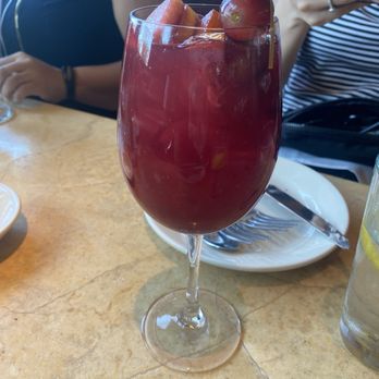 The Cheesecake Factory - Red sangria - Desserts Near Me - Orlando, Florida
