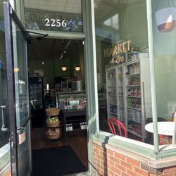 Market on Lee - Entrance