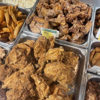 Foodland - Grocery Near Me - Haleiwa, Hawaii