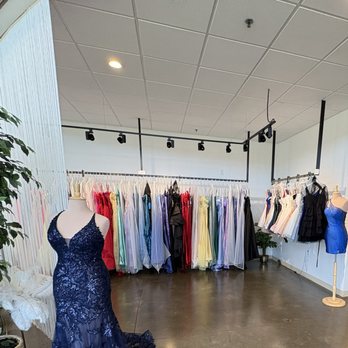 Luxe on 28th - Women's Clothing Near Me - Kentwood, Michigan Luxe on 28th - Women's Clothing Near Me - Kentwood, Michigan