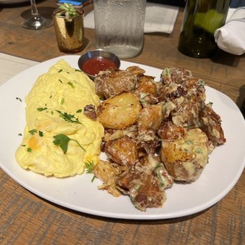 151 Kitchen | Bar - Cheese Omelet - Cocktail Bars Near Me - Elmhurst, Illinois 151 Kitchen | Bar - Cheese Omelet - Cocktail Bars Near Me - Elmhurst, Illinois