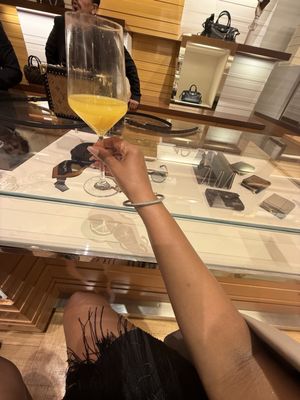 Louis Vuitton Aventura by null