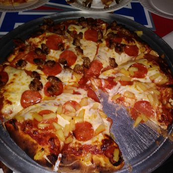Rio's Pizza - Best pizza in town, hands down. Never skimp on toppings and that cheese can stretch for days. Lol - Pizza Near Me - Montebello, California Rio's Pizza - Best pizza in town, hands down. Never skimp on toppings and that cheese can stretch for days. Lol - Pizza Near Me - Montebello, California