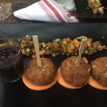 Blue Collar - Comfort Food Near Me - Miami, Florida