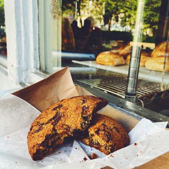 Silver Moon Bakery - Chocolate chip cookie - Bakeries Near Me - New York, New York