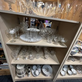 Hospice Savannah Thrift Shoppe - Thrift Stores Near Me - Pooler, Georgia Hospice Savannah Thrift Shoppe - Thrift Stores Near Me - Pooler, Georgia