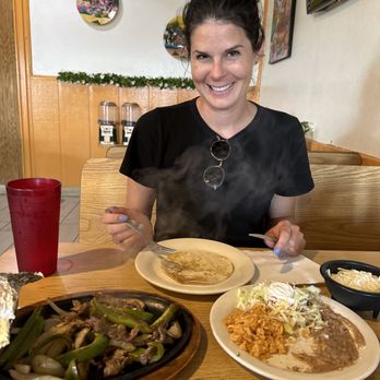 Mi Lupita Restaurant - Katie and I sharing beef (steak) fajitas! - Mexican Near Me - Sioux Center, Iowa Mi Lupita Restaurant - Katie and I sharing beef (steak) fajitas! - Mexican Near Me - Sioux Center, Iowa