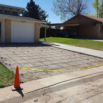 Hurtado Flatwork Experts - a driveway being laid - Masonry/Concrete Near Me - Denver, Colorado