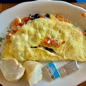 La Boulangerie Boul'Mich - Feta Cheese Omelette - Breakfast & Brunch Near Me - Key Biscayne, Florida La Boulangerie Boul'Mich - Feta Cheese Omelette - Breakfast & Brunch Near Me - Key Biscayne, Florida