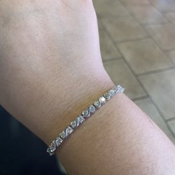 Goldkost Jewelers - Bracelet that needed cleaning and fixing