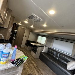 Grizzly’s Outdoor Rentals