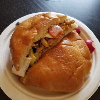 Tomy's Kitchen - Chicken torta! - Food Trucks Near Me - Mountain View, California