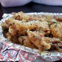 Daddy's Smackin' Wings and Things - Garlic Parmesan bone in wings. So yummy!