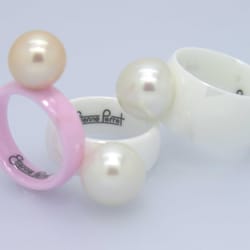 ZFolio Gallery Solvang - Gem Ceramic and cultured pearl rings by Etienne Perret
