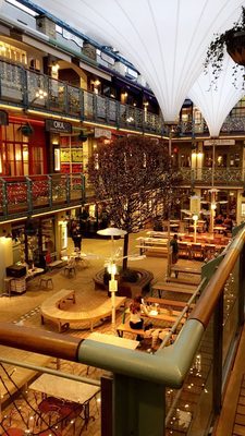 Kingly Court by null