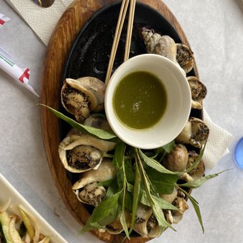Bien Hen Restaurant - Spotted Escargot with Lemongrass - Seafood Near Me - Westminster, California Bien Hen Restaurant - Spotted Escargot with Lemongrass - Seafood Near Me - Westminster, California