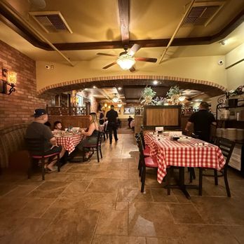 Roma D' Italia - Pizza Near Me - Tustin, California