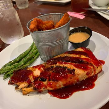Shindigs Bar & Grill - Sal's Smackin' Salmon - American Near Me - Winfield, Kansas Shindigs Bar & Grill - Sal's Smackin' Salmon - American Near Me - Winfield, Kansas