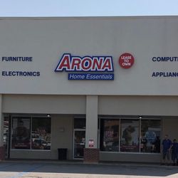 Arona Home Essentials Des Moines - Store entrance