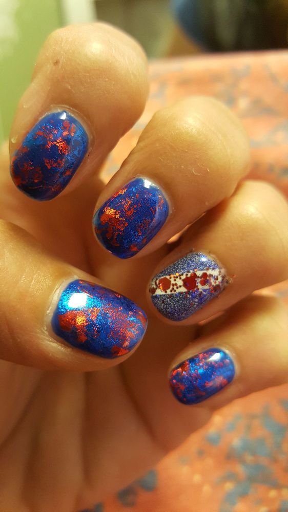 The Nail Place Logo