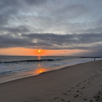 Dockweiler State Beach - Beaches Near Me - Playa Del Rey, California