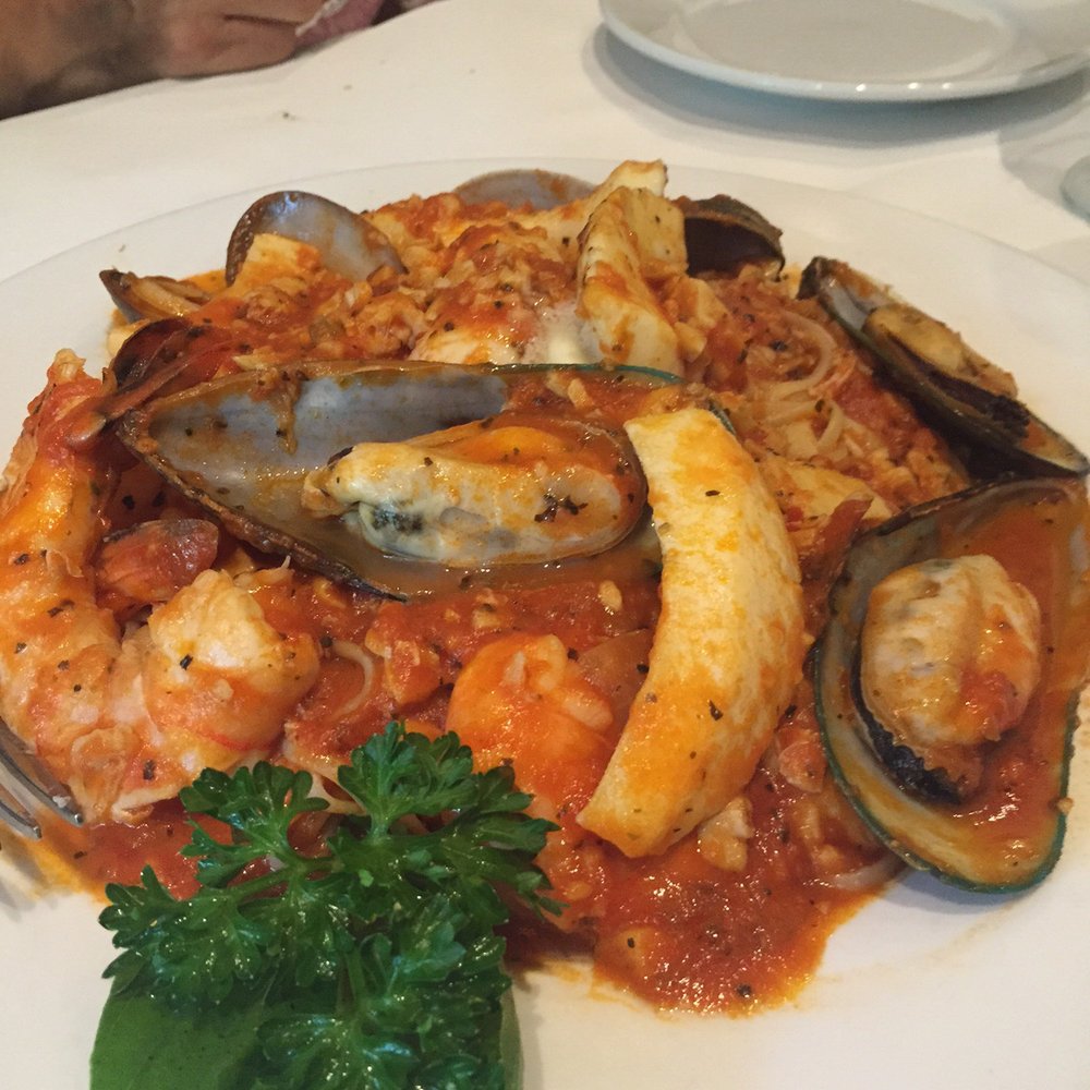 Assaggio Bistro - Seafood combo - Italian Near Me - Honolulu, Hawaii Assaggio Bistro - Seafood combo - Italian Near Me - Honolulu, Hawaii
