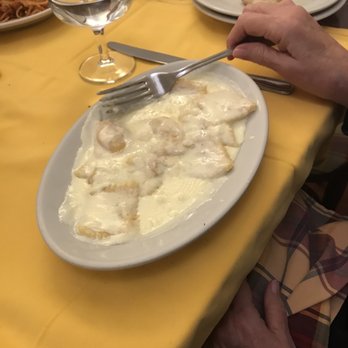 La Bruschetta - Pumpkin ravioli Alfredo sauce - Italian Near Me - Roma, 62 La Bruschetta - Pumpkin ravioli Alfredo sauce - Italian Near Me - Roma, 62