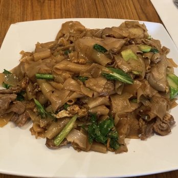 Nine & Nine Thai Kitchen - Beef pad see ew - Thai Near Me - Pasadena, California Nine & Nine Thai Kitchen - Beef pad see ew - Thai Near Me - Pasadena, California