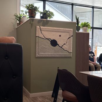 Borealis - The wall blocking natural lights - Coffee & Tea Near Me - Anchorage, Alaska
