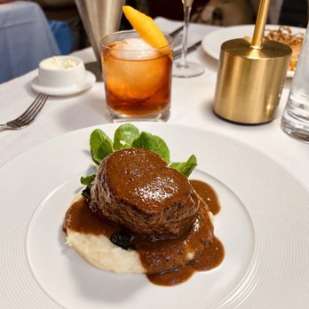 Kismet Restaurant - Tenderloins - Wine Bars Near Me - Vancouver, Washington