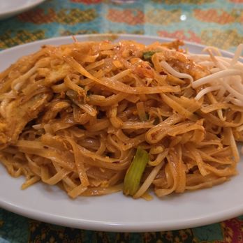 Ontar Thai Restaurant - Pad Thai with Chicken - Thai Near Me - Ontario, California Ontar Thai Restaurant - Pad Thai with Chicken - Thai Near Me - Ontario, California