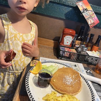 Black Bear Diner Laveen - Kids breakfast - Diners Near Me - Laveen Village, Arizona