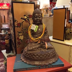 Antique Avenue