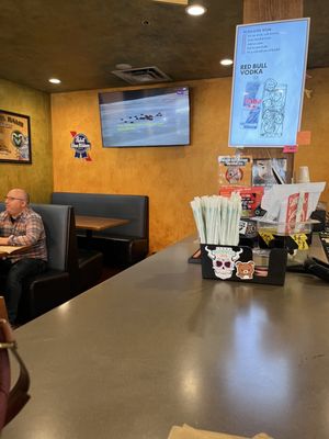 Illegal Pete's Lodo by null