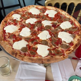 Home Slice Pizza - #6 Sausage, Ricotta Cheese, and Roasted Red Peppers - Large - Pizza Near Me - Houston, Texas