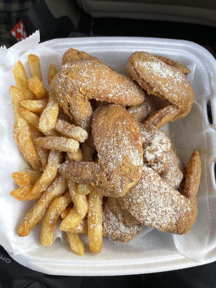 HOOK FISH & CHICKEN Updated September 2024 13 Photos & 29 Reviews