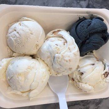 Lake Effect Ice Cream - Flight of ice cream (best deal ever) - Ice Cream & Frozen Yogurt Near Me - Lockport, New York Lake Effect Ice Cream - Flight of ice cream (best deal ever) - Ice Cream & Frozen Yogurt Near Me - Lockport, New York