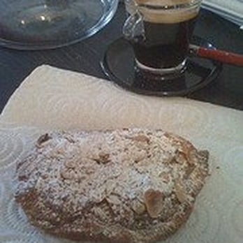 La Maison Pichard - pain au chocolat aux amandes (avec espresso) - Bakeries Near Me - Paris, 75